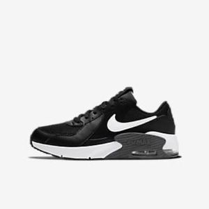 Black Air Max 90 Shoes Retro size 6.5y or 8 women